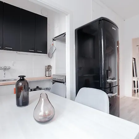 Scandinavian Studio Apartment *